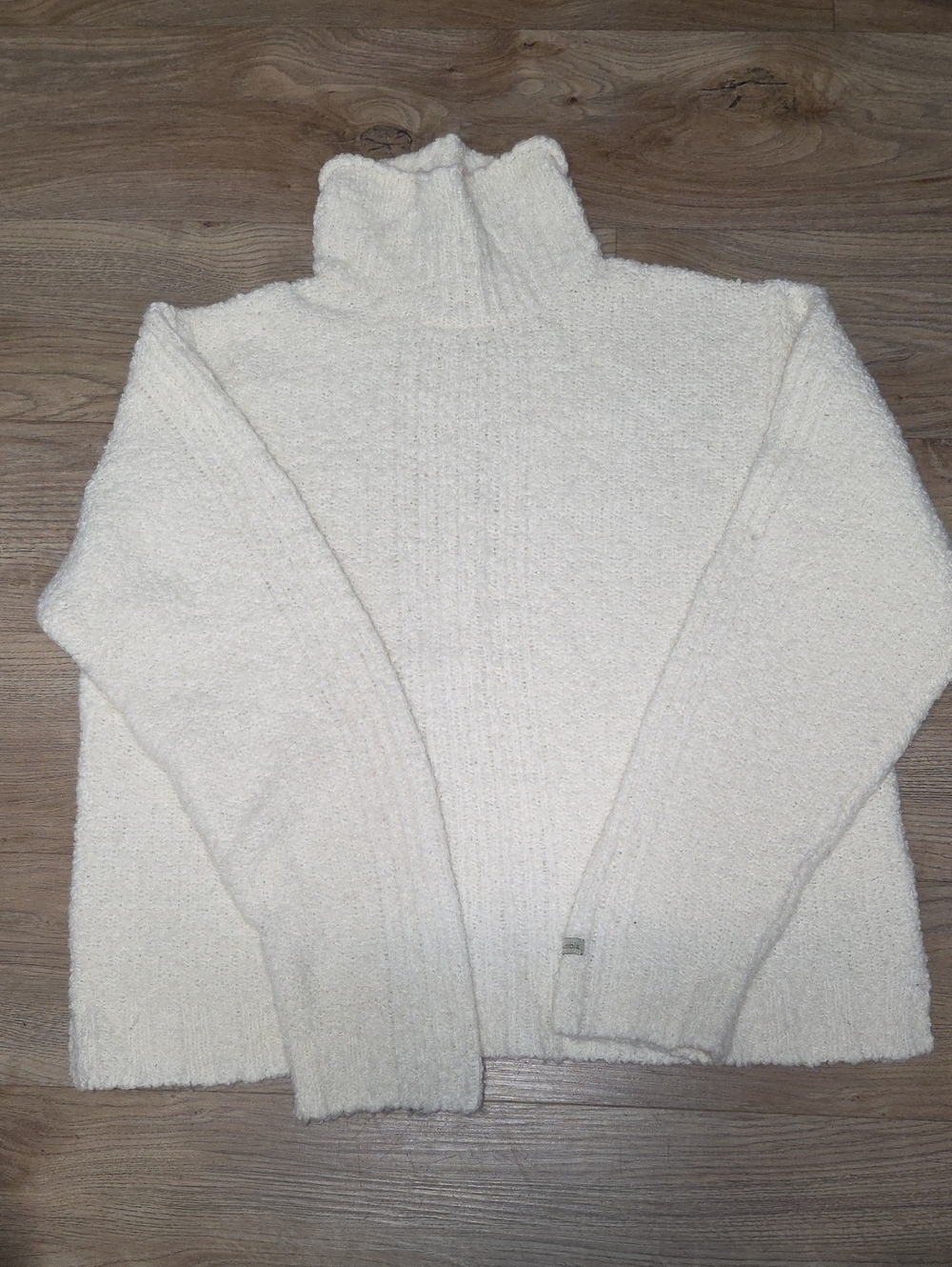 Cozy Vintage Columbia Ivory Turtleneck Sweater